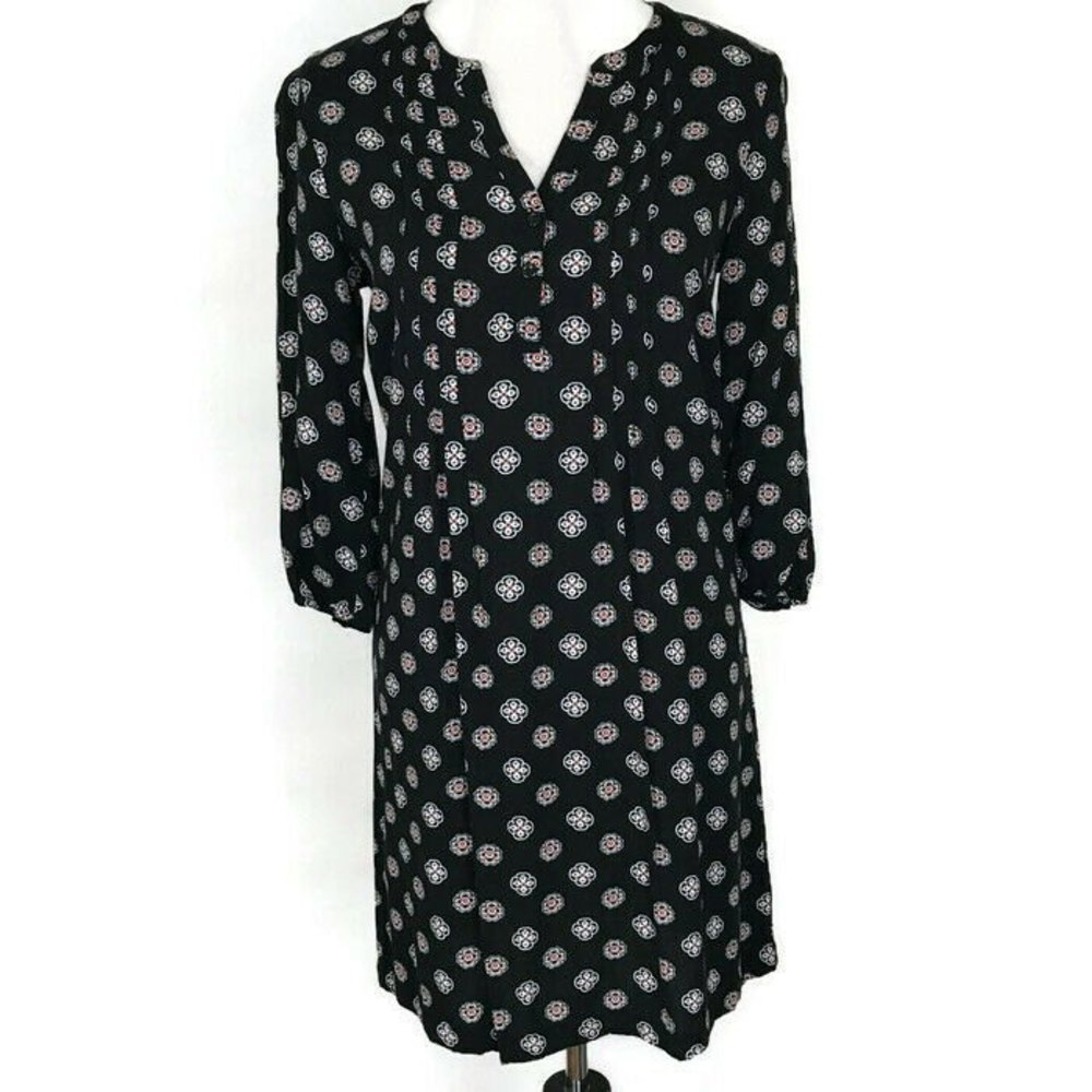 Old Navy Dress Size XS Black Red Above Knee Pleated Dress Buttons 3/4 Sleeve